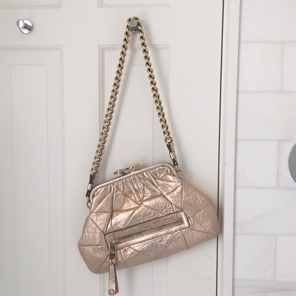 Rose gold Marc Jacobs purse with gold chain link